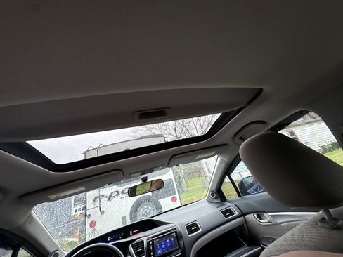 Used 2015 Honda Civic EX image 10