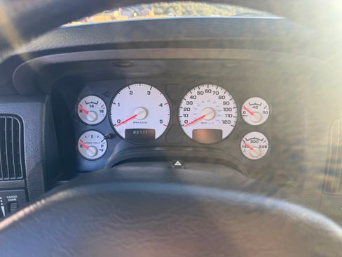 Used 2003 Dodge Ram 2500 Truck SLT image 15