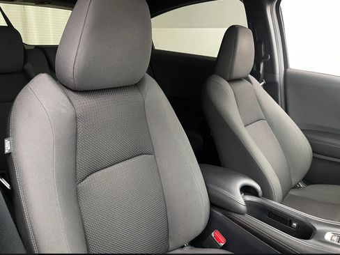 Used 2022 Honda HR-V Sport image 12