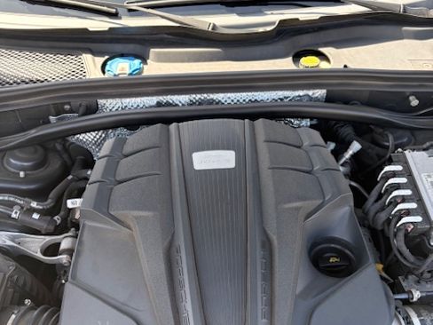 Used 2019 Porsche Macan S image 20