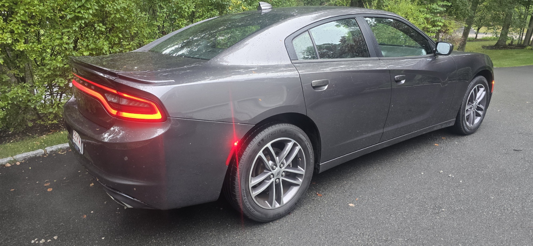 Used 2019 Dodge Charger SXT w/ Plus Group AWD/4WD image 9