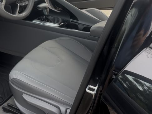 Used 2023 Hyundai Elantra SEL w/ Convenience Package image 4