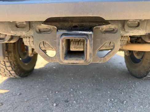 Used 2020 Toyota Tacoma TRD Off-Road AWD/4WD image 11