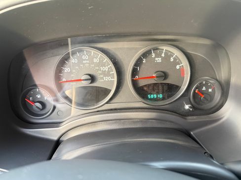 Used 2009 Jeep Patriot Sport FWD image 2