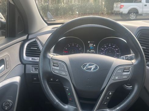 Used 2014 Hyundai Santa Fe Limited image 8