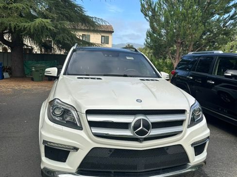 Used 2013 Mercedes-Benz GL 550 4MATIC image 9