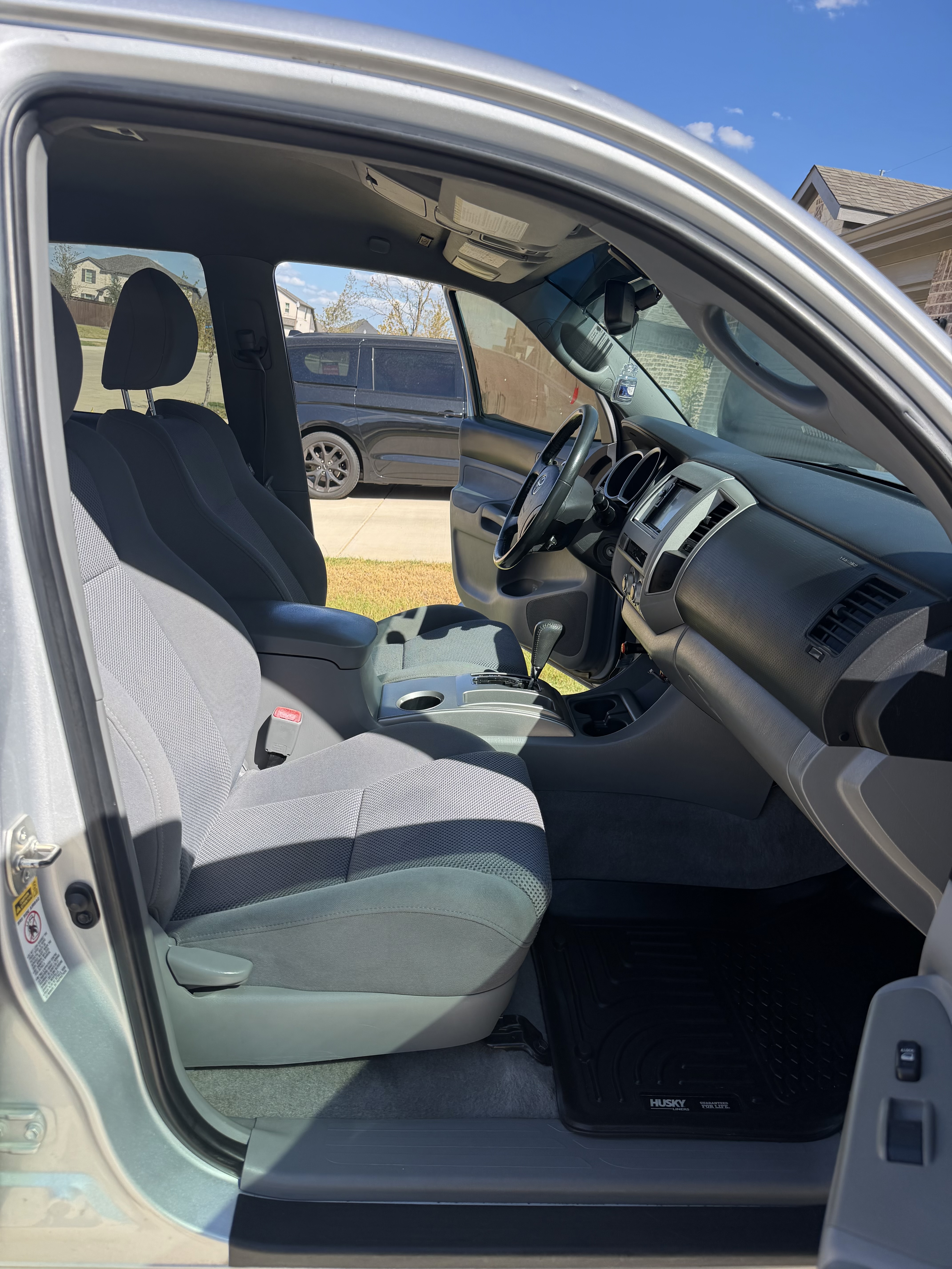Used 2010 Toyota Tacoma PreRunner w/ TRD Sport Pkg RWD image 9