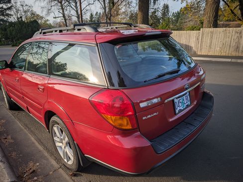 Used 2005 Subaru Outback 2.5XT Limited image 14