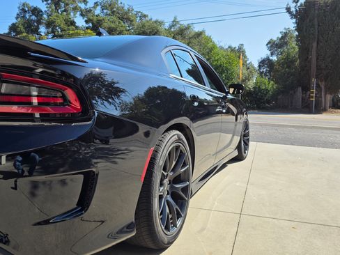 Used 2015 Dodge Charger SRT Hellcat image 6