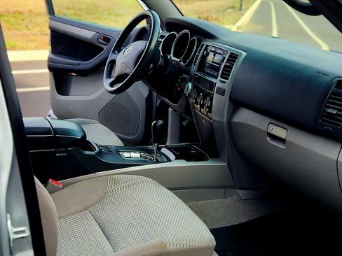 Used 2006 Toyota 4Runner Sport image 6