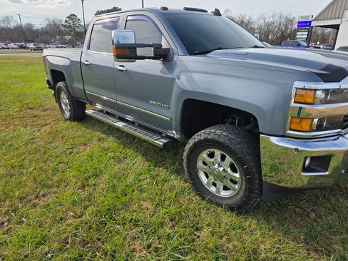 Used 2015 Chevrolet Silverado 3500 LTZ w/ Duramax Plus Package image 2