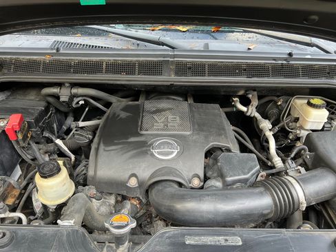 Used 2011 Nissan Titan SV w/ SV Premium Utility Pkg AWD/4WD image 6