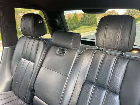 Used 2011 Land Rover Range Rover Supercharged image 15