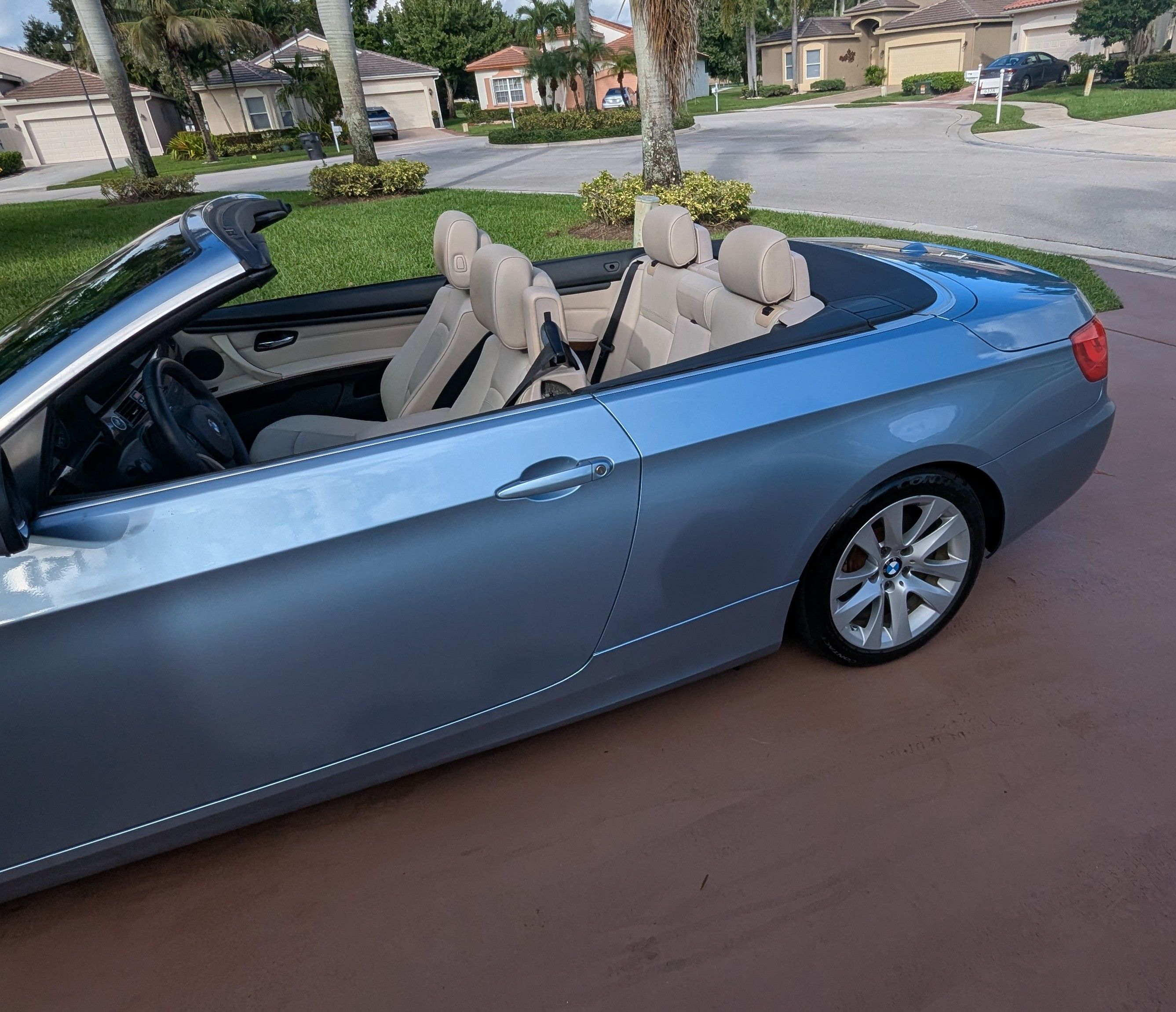Used 2012 BMW 328i Convertible RWD image 8