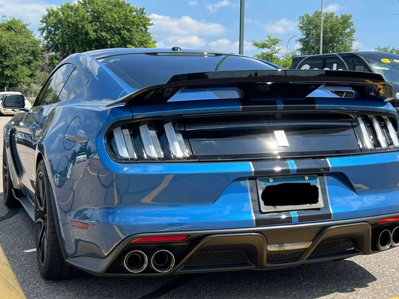 Used 2019 Ford Mustang Shelby GT350 w/ Technology Package RWD image 5