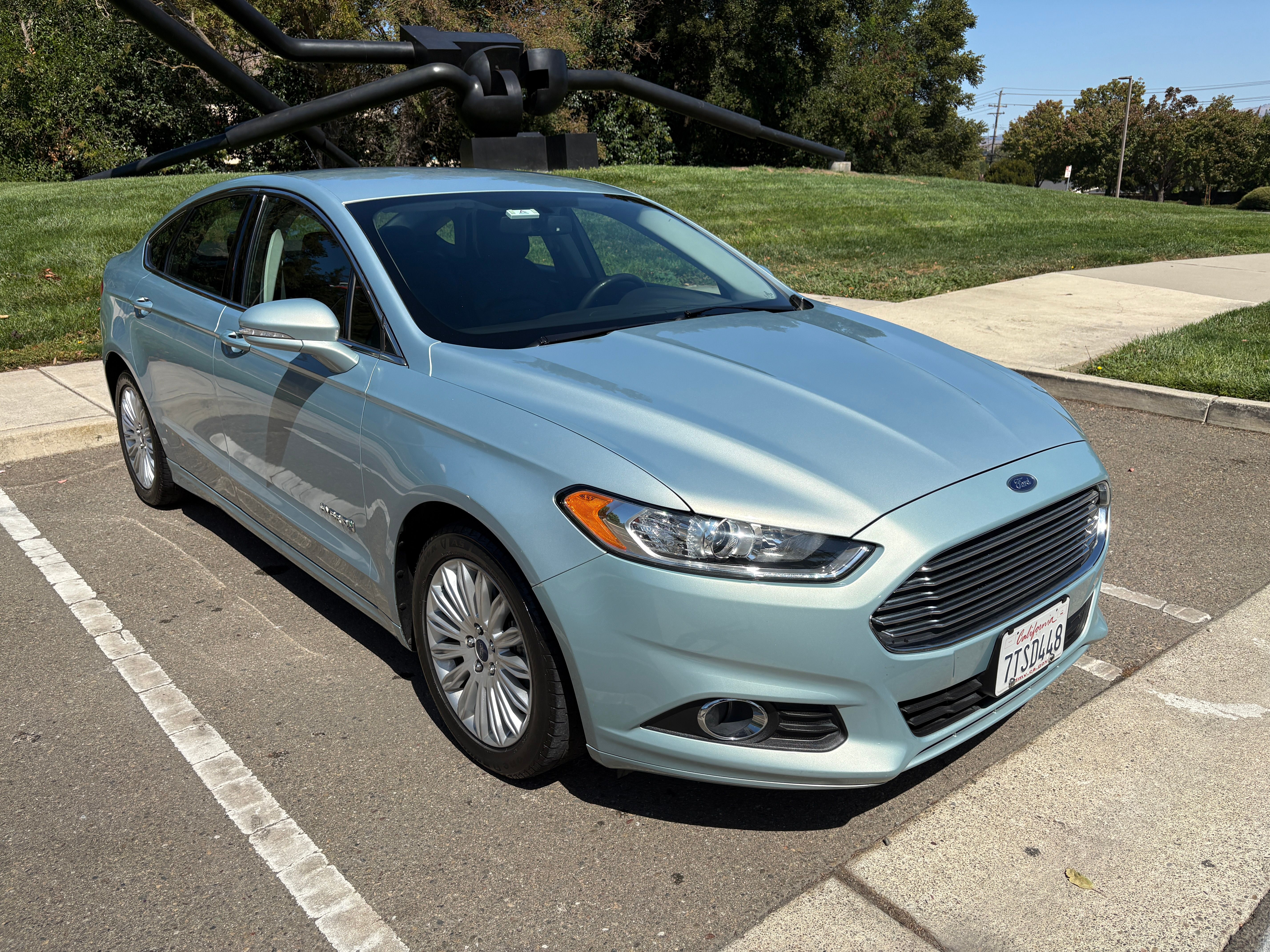 Used 2014 Ford Fusion SE FWD image 1