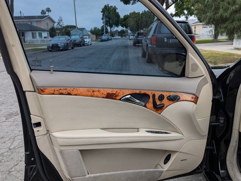 Used 2006 Mercedes-Benz E 350 Sedan image 10