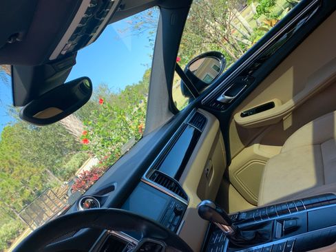 Used 2018 Porsche Macan Sport Edition image 6