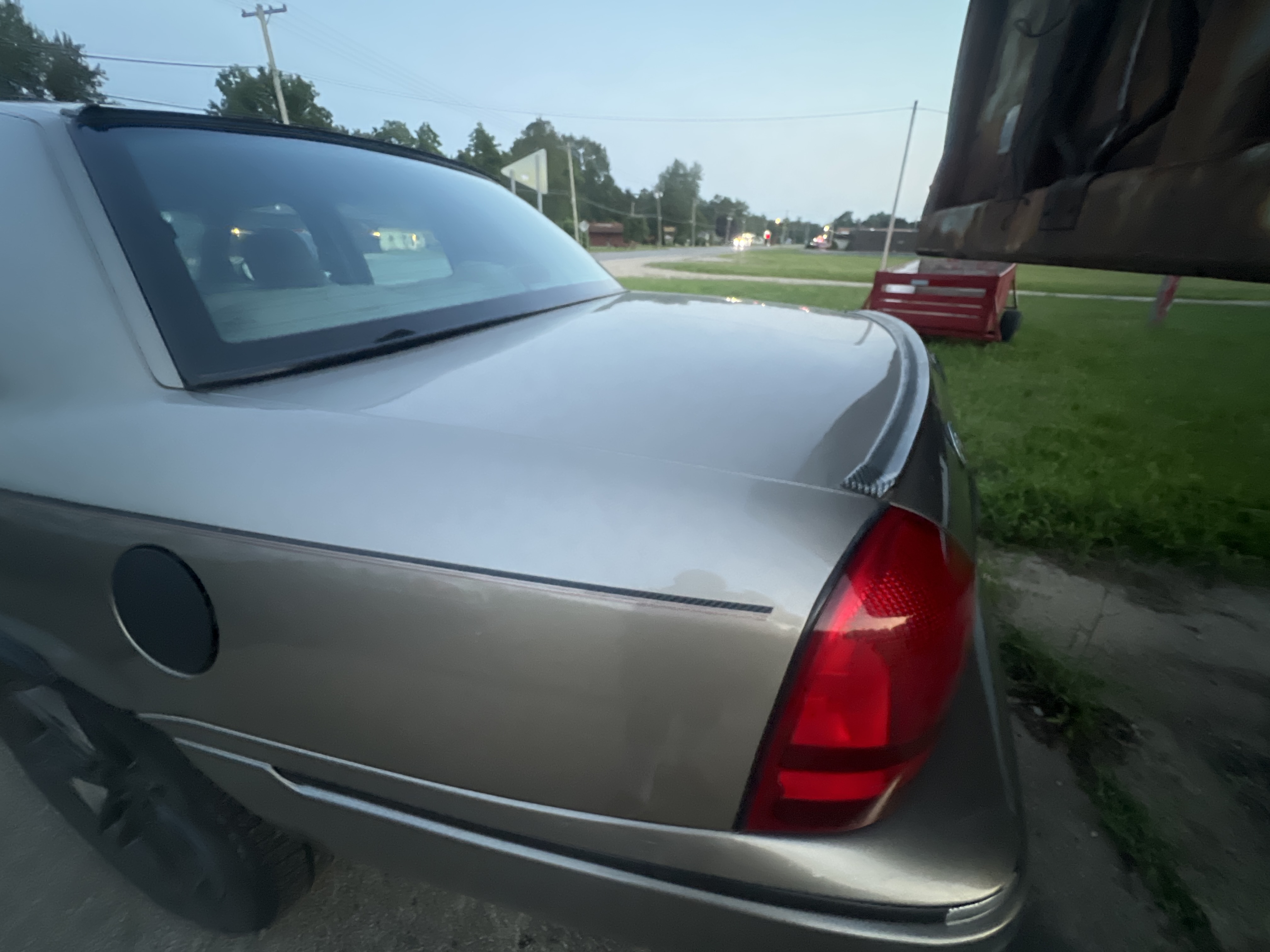 Used 2003 Mercury Grand Marquis GS RWD image 8