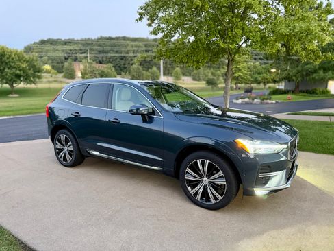 Used 2023 Volvo XC60 B5 Ultimate w/ Climate Package AWD/4WD image 6