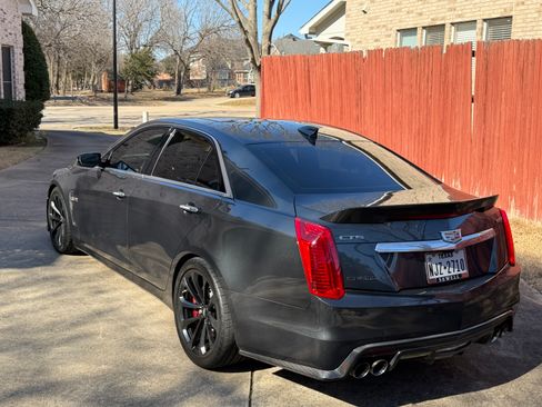 Used 2017 Cadillac CTS V w/ Carbon Black Package image 10
