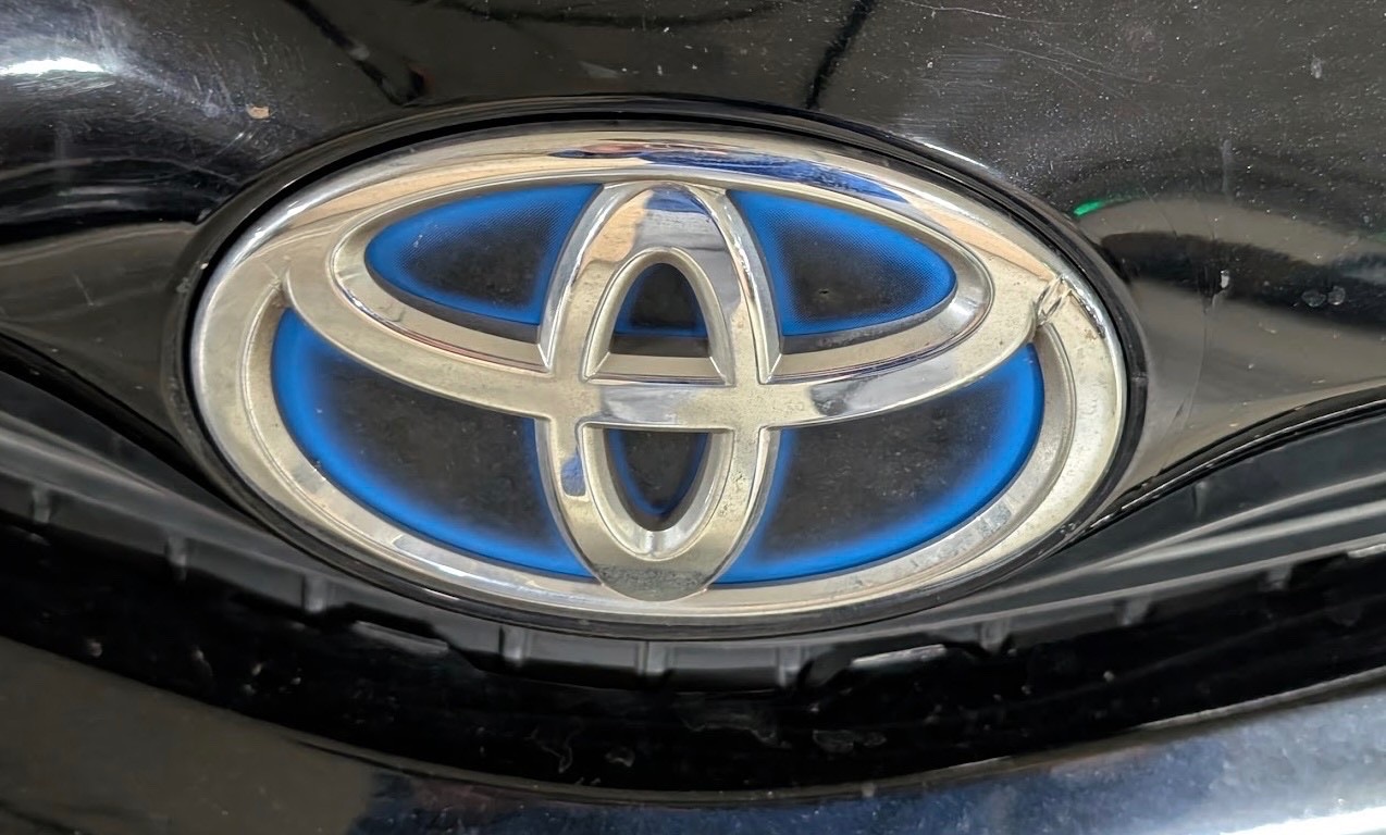 Used 2015 Toyota Prius V Two FWD image 20