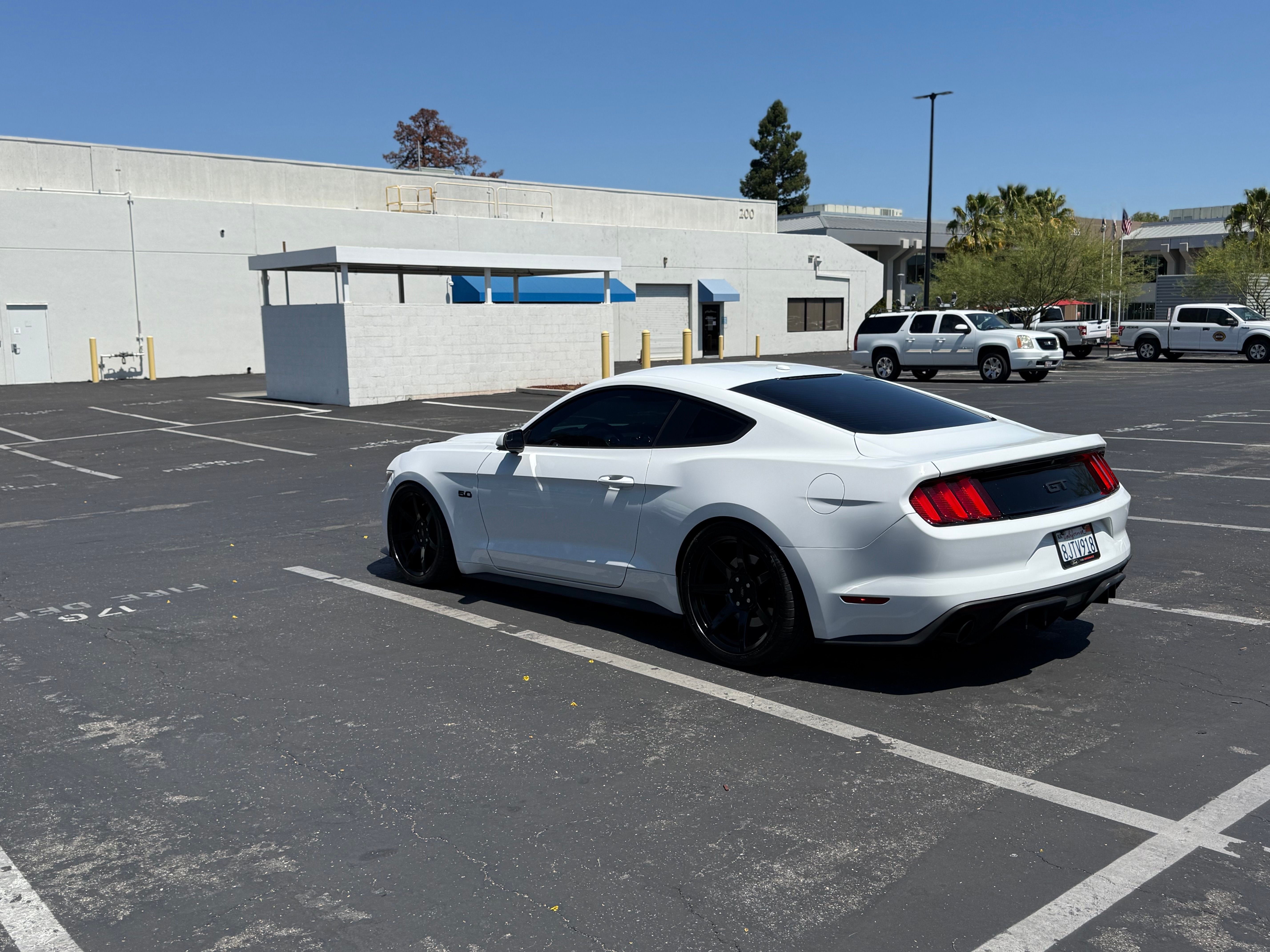Used 2015 Ford Mustang GT Premium w/ GT Performance Package RWD image 5