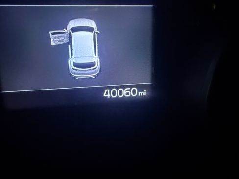 Used 2022 Kia Sportage EX w/ EX Technology Package FWD image 6