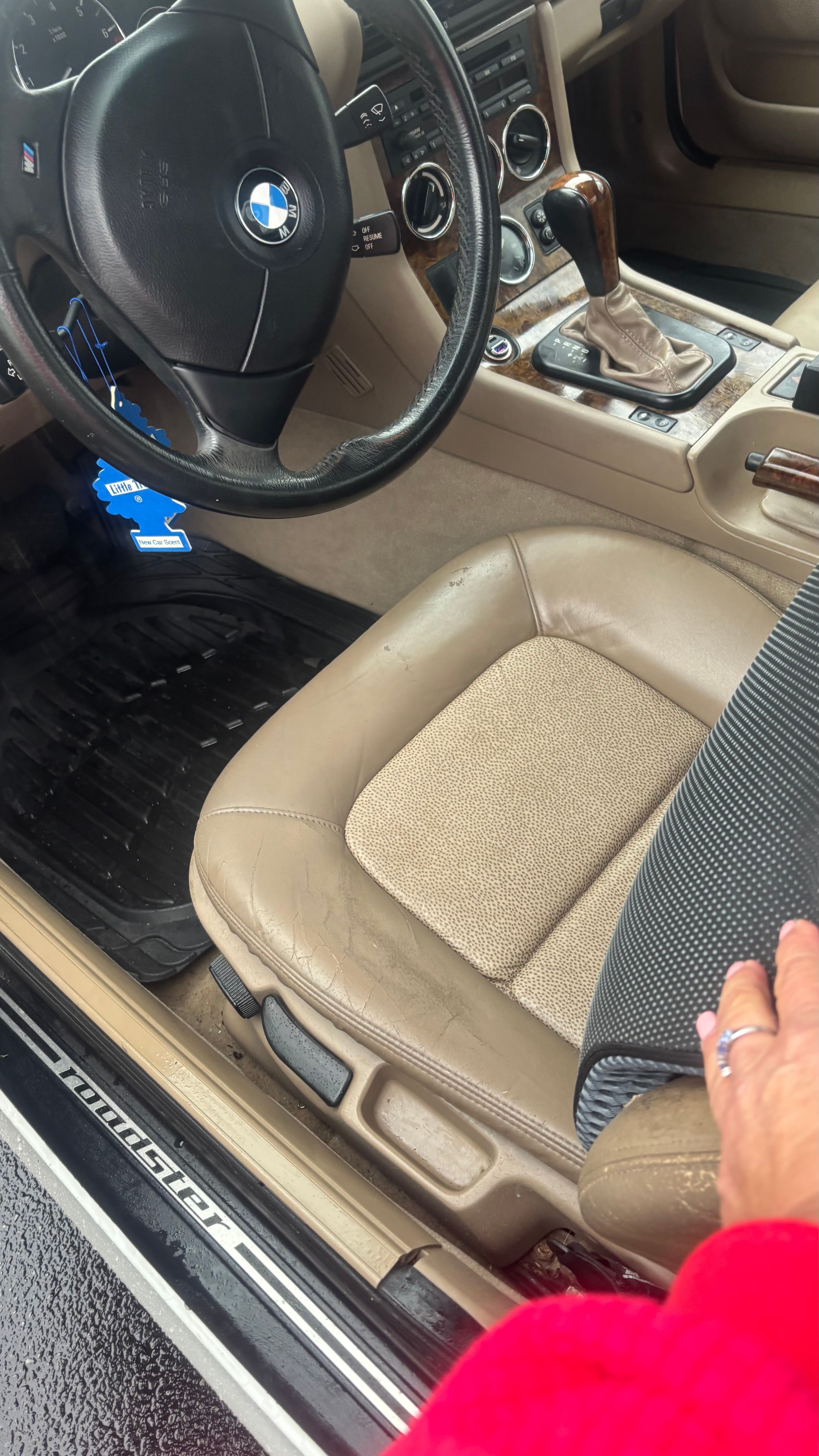 Used 2001 BMW Z3 2.5i RWD image 6
