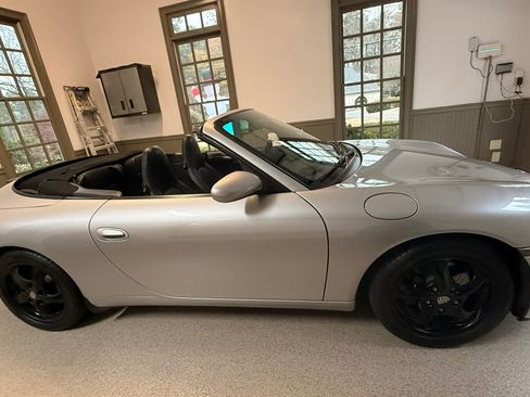 Used 1999 Porsche 911 Carrera image 6