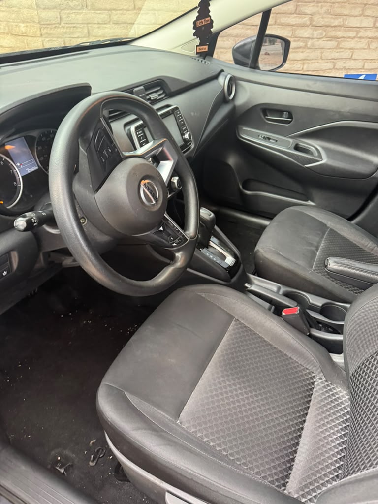 Used 2020 Nissan Versa S FWD image 12