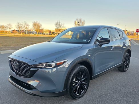 Used 2024 MAZDA CX-5 Carbon Edition image 4