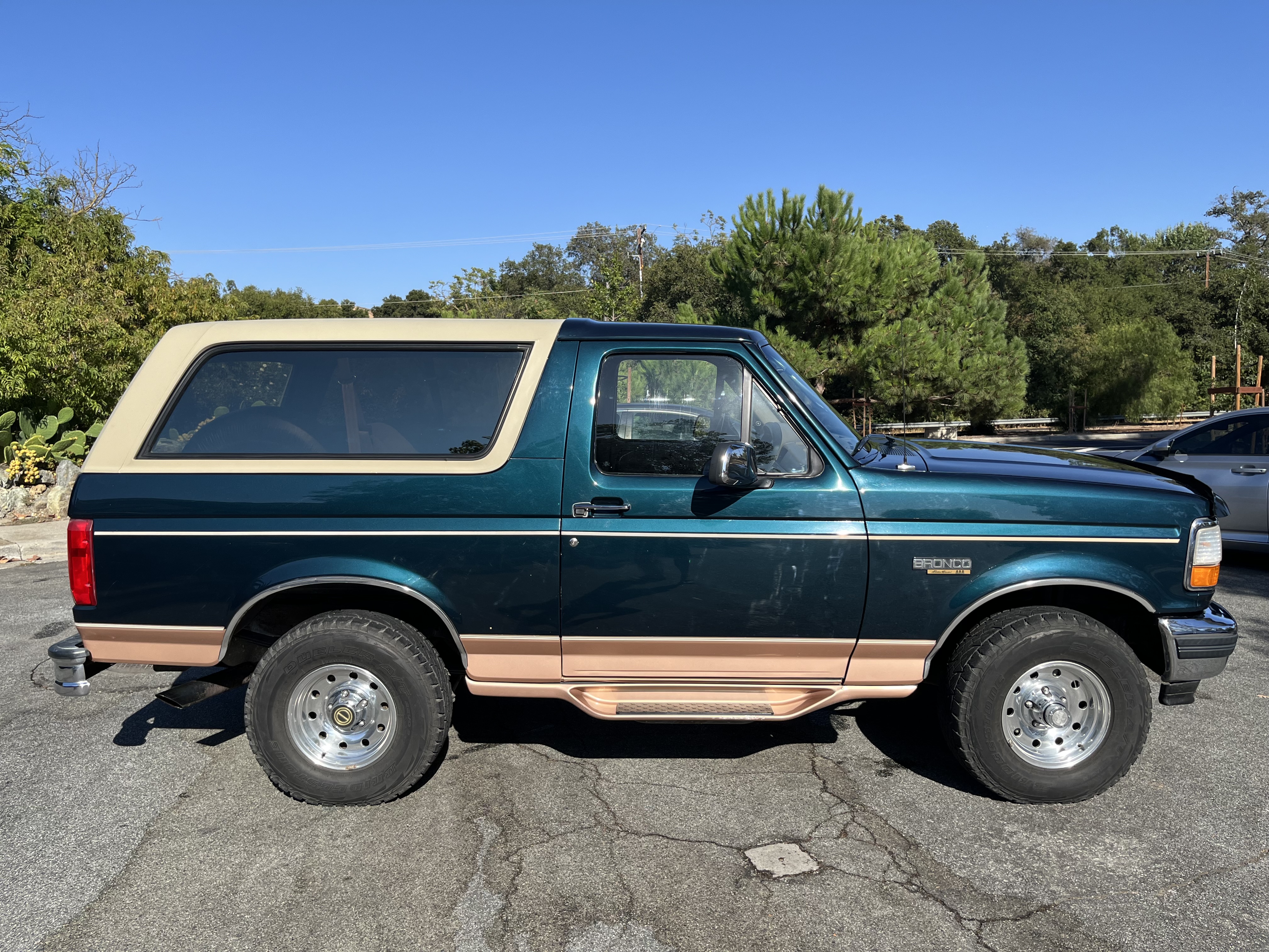 Used 1995 Ford Bronco AWD/4WD image 15