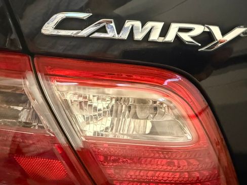 Used 2009 Toyota Camry XLE FWD image 23