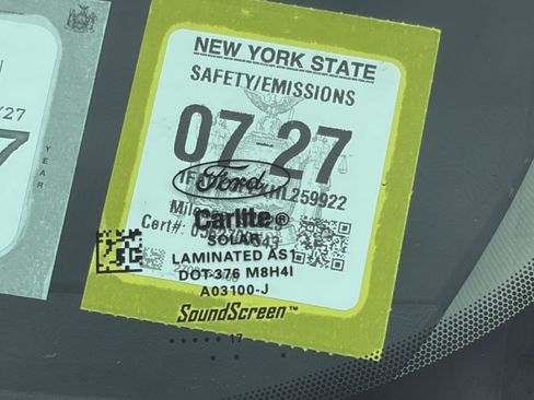 Used 2017 Ford Focus SE FWD image 21
