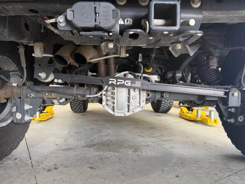 Used 2024 Ford Bronco Raptor w/ Interior Carbon Fiber Pack 6 AWD/4WD image 16