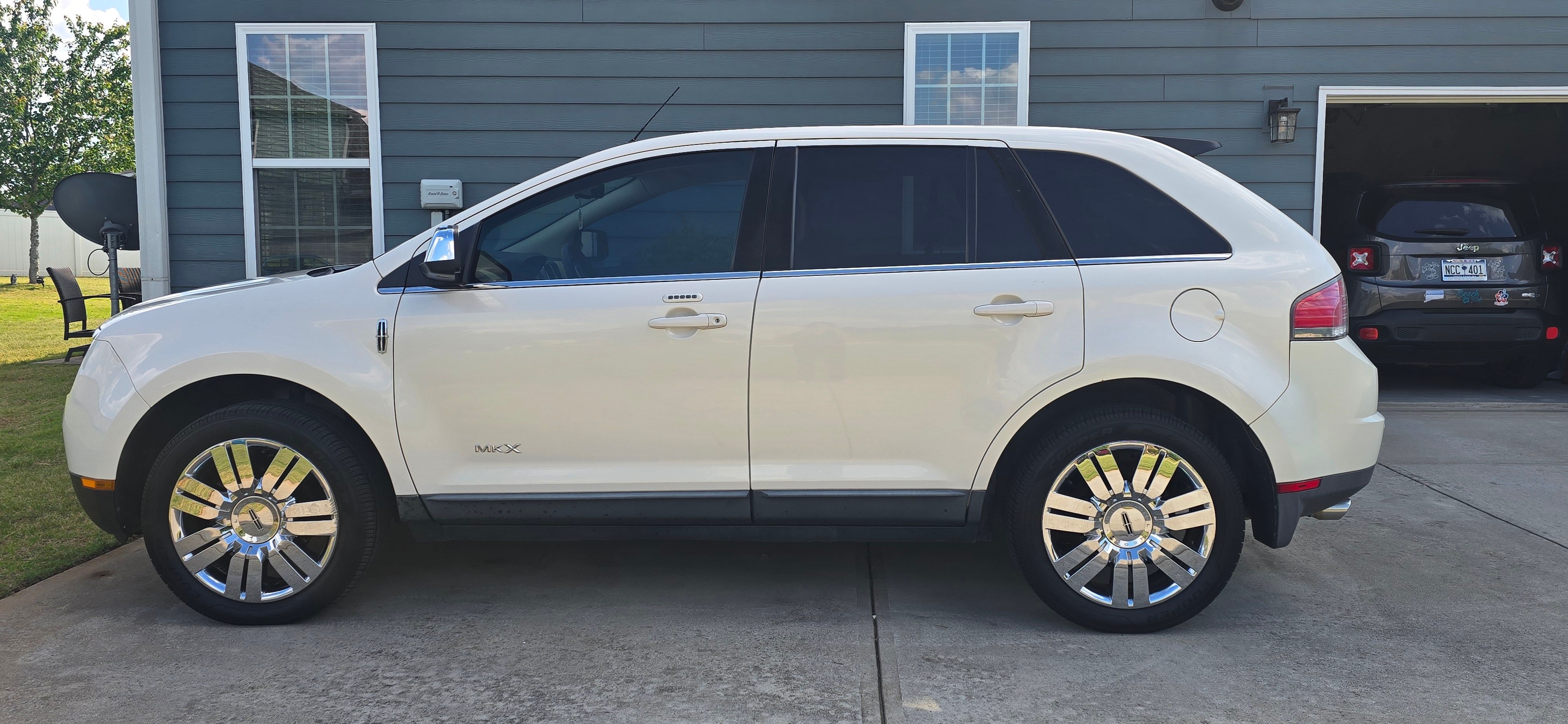Used 2008 Lincoln MKX 2WD image 1