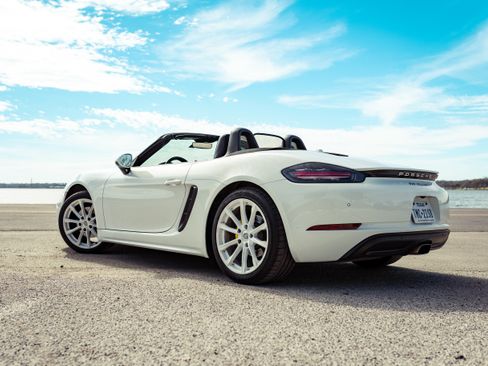 Used 2019 Porsche 718 Boxster image 19