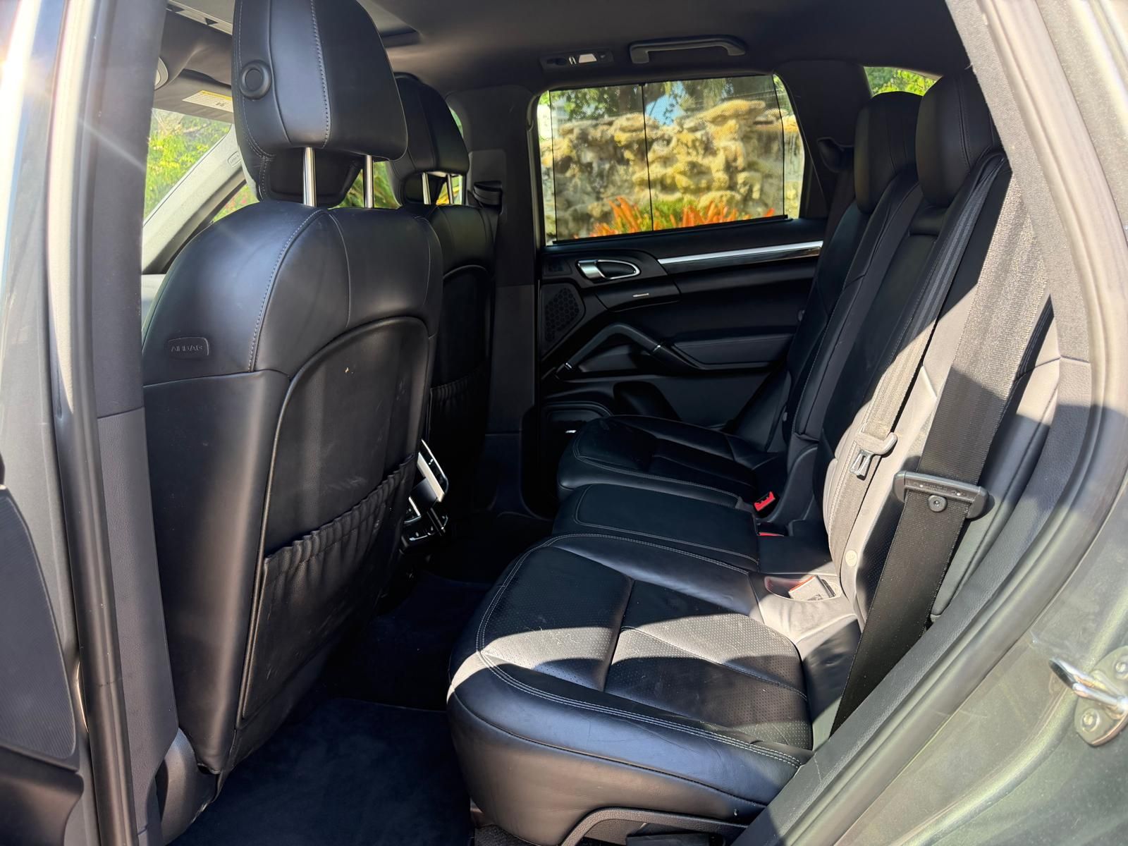 Used 2014 Porsche Cayenne S AWD/4WD image 10