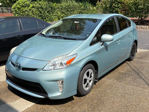Used 2015 Toyota Prius Two FWD image 14