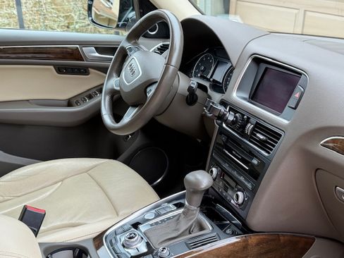 Used 2013 Audi Q5 3.0T Prestige image 6