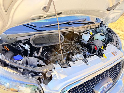 Used 2024 Ford Transit 250 148 Medium Roof Extended AWD image 25