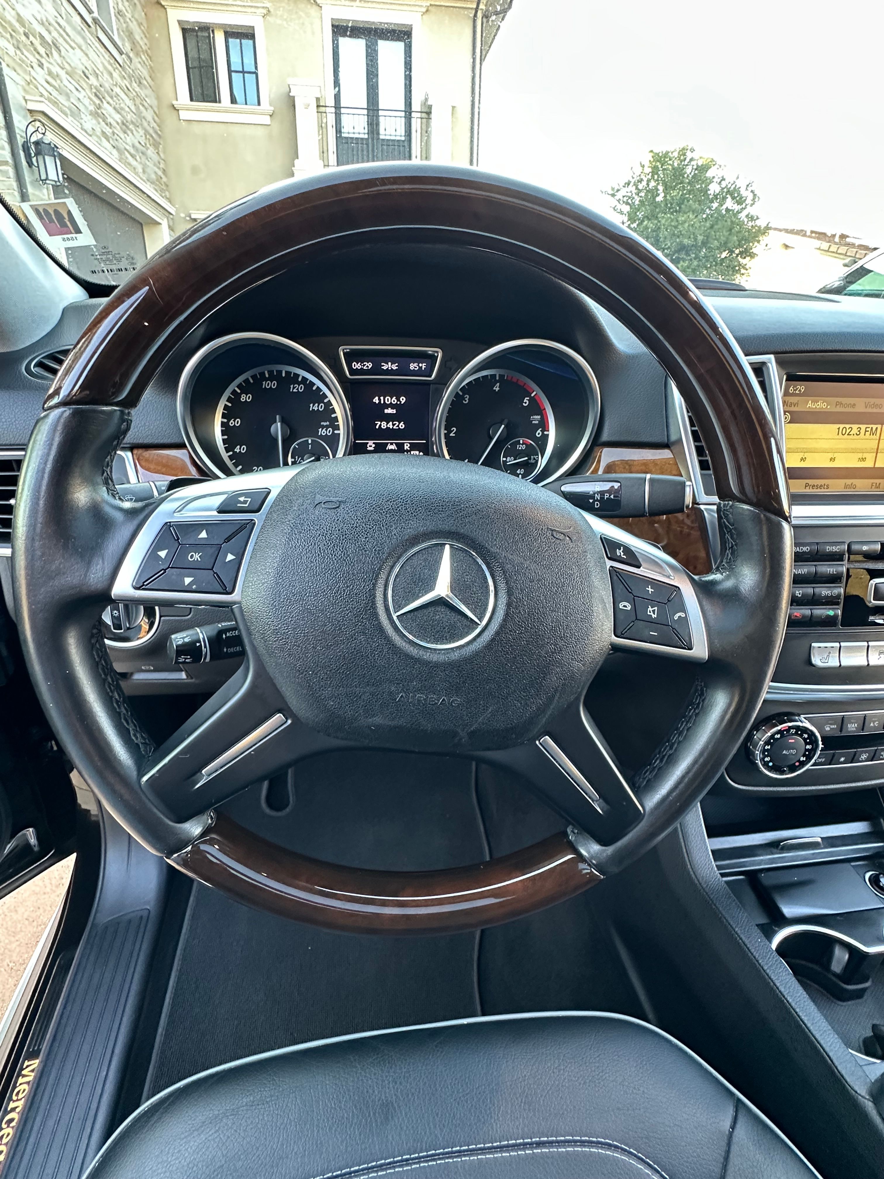 Used 2012 Mercedes-Benz ML 350 BlueTEC 4MATIC image 26