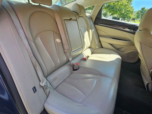 Used 2017 Buick LaCrosse Preferred image 22