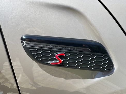 Used 2024 MINI Cooper S image 9
