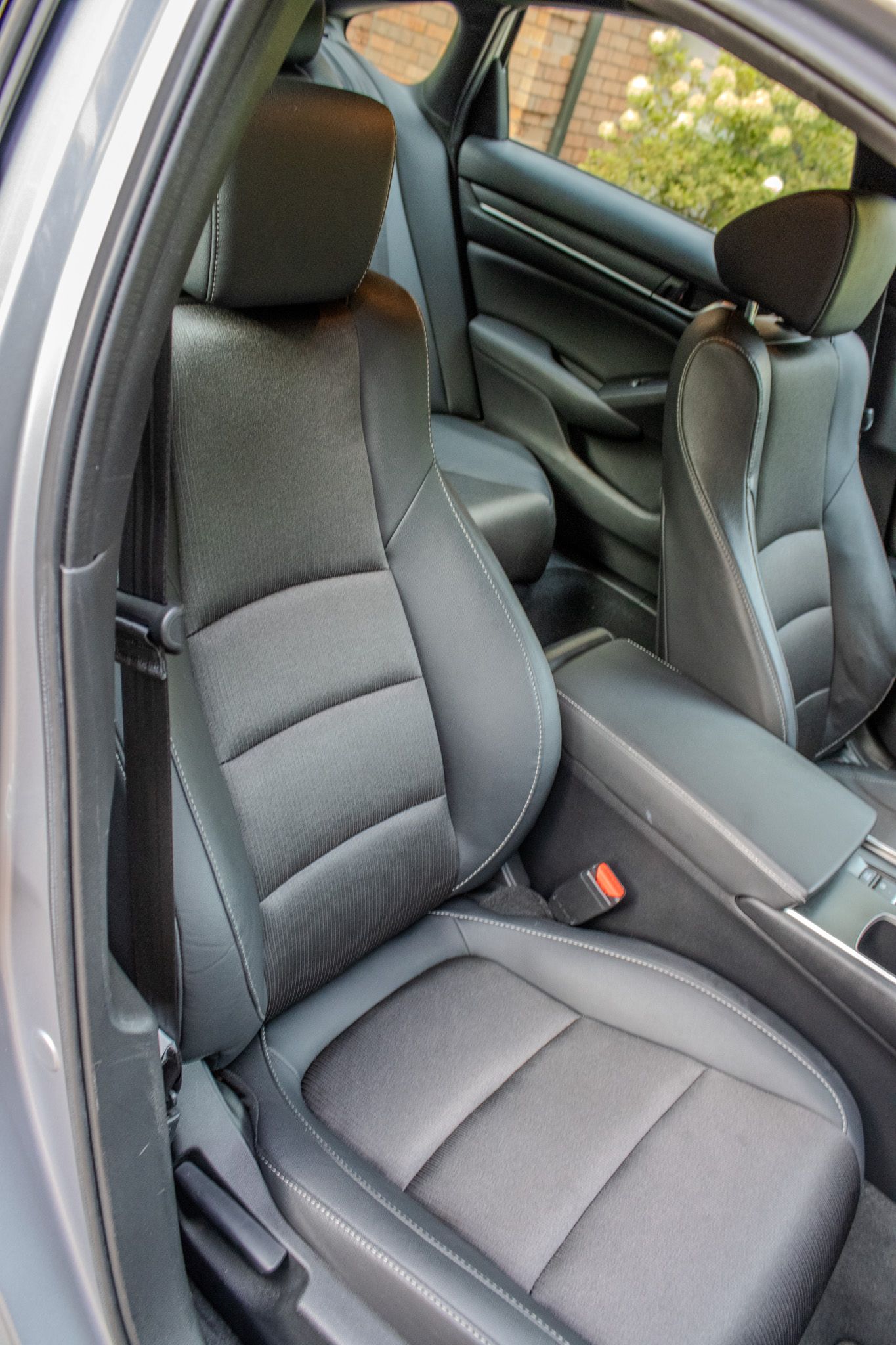 Used 2020 Honda Accord Sport image 12