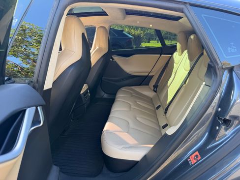 Used 2016 Tesla Model S 75 RWD image 15