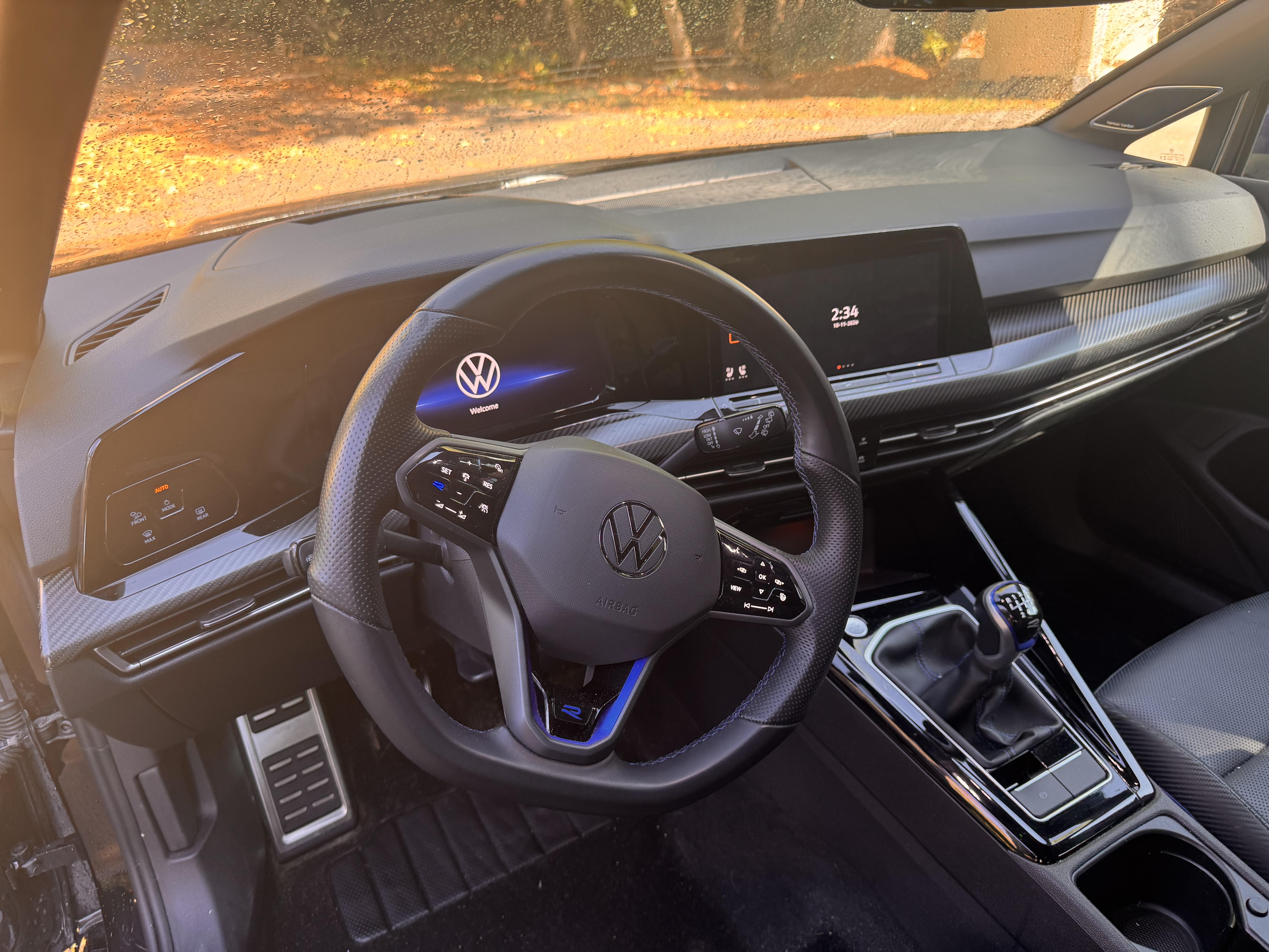 Used 2023 Volkswagen Golf 20th Anniversary Edition AWD/4WD image 8