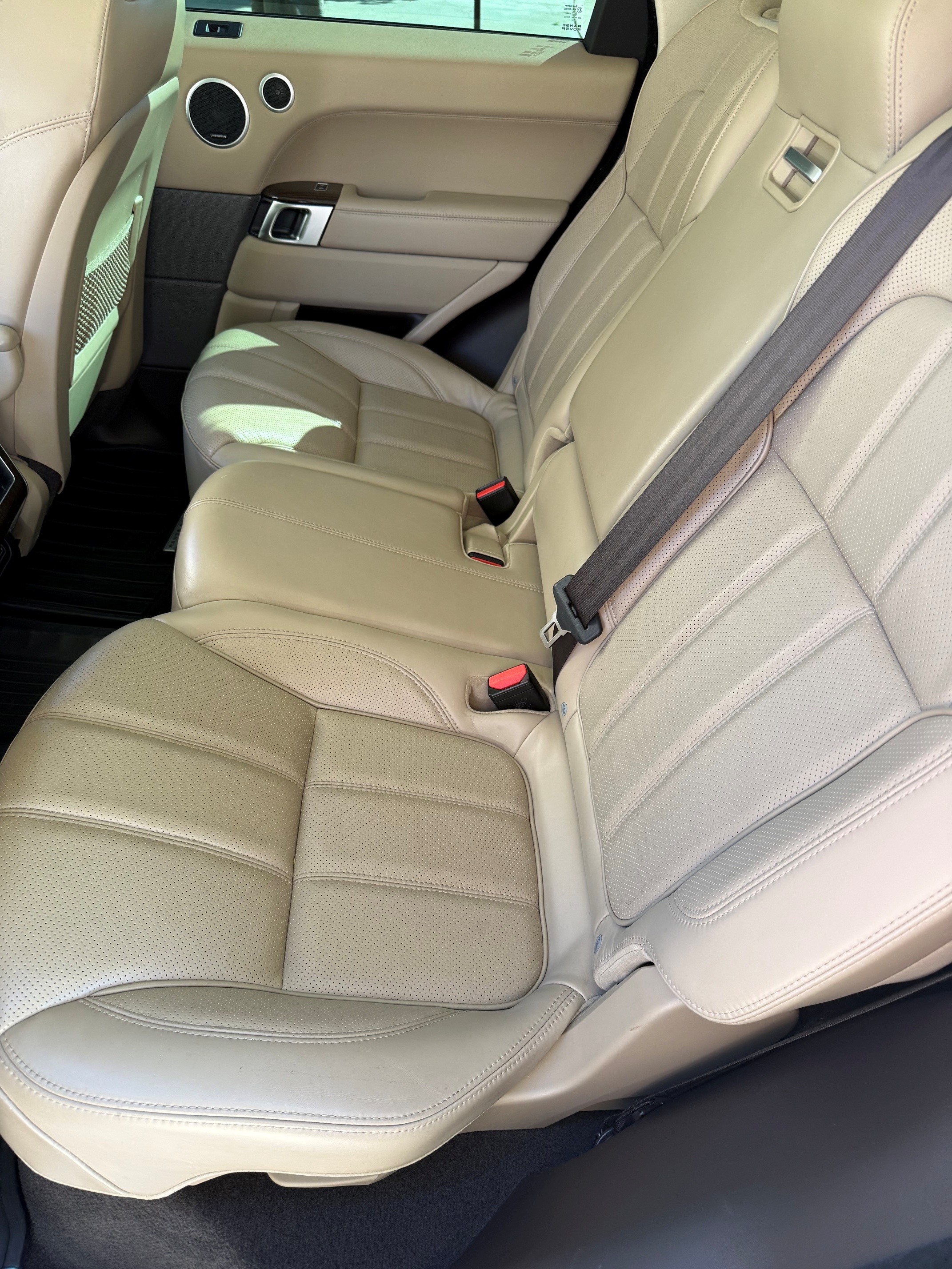 Used 2016 Land Rover Range Rover Sport HSE AWD/4WD image 18