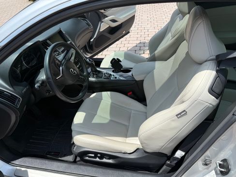 Used 2017 INFINITI Q60 3.0t w/ Premium Plus Package 3.0T RWD image 12